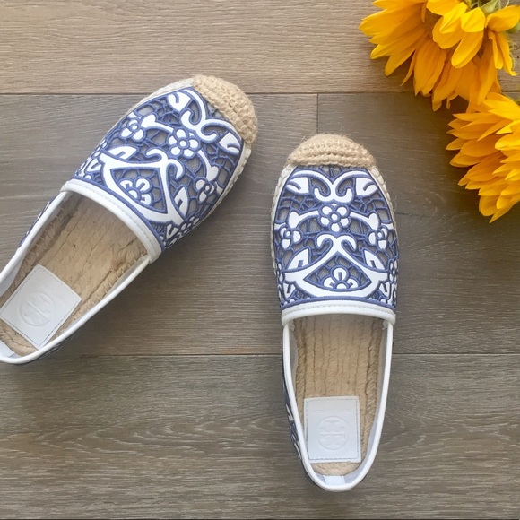 tory burch lucia flat